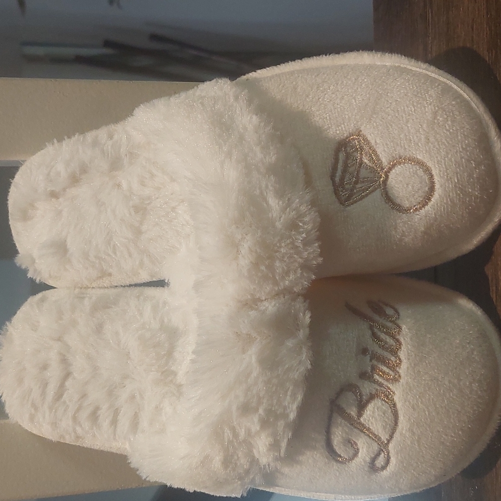 ❣️💫MARK DOWN💫❣️Bridal Sippers